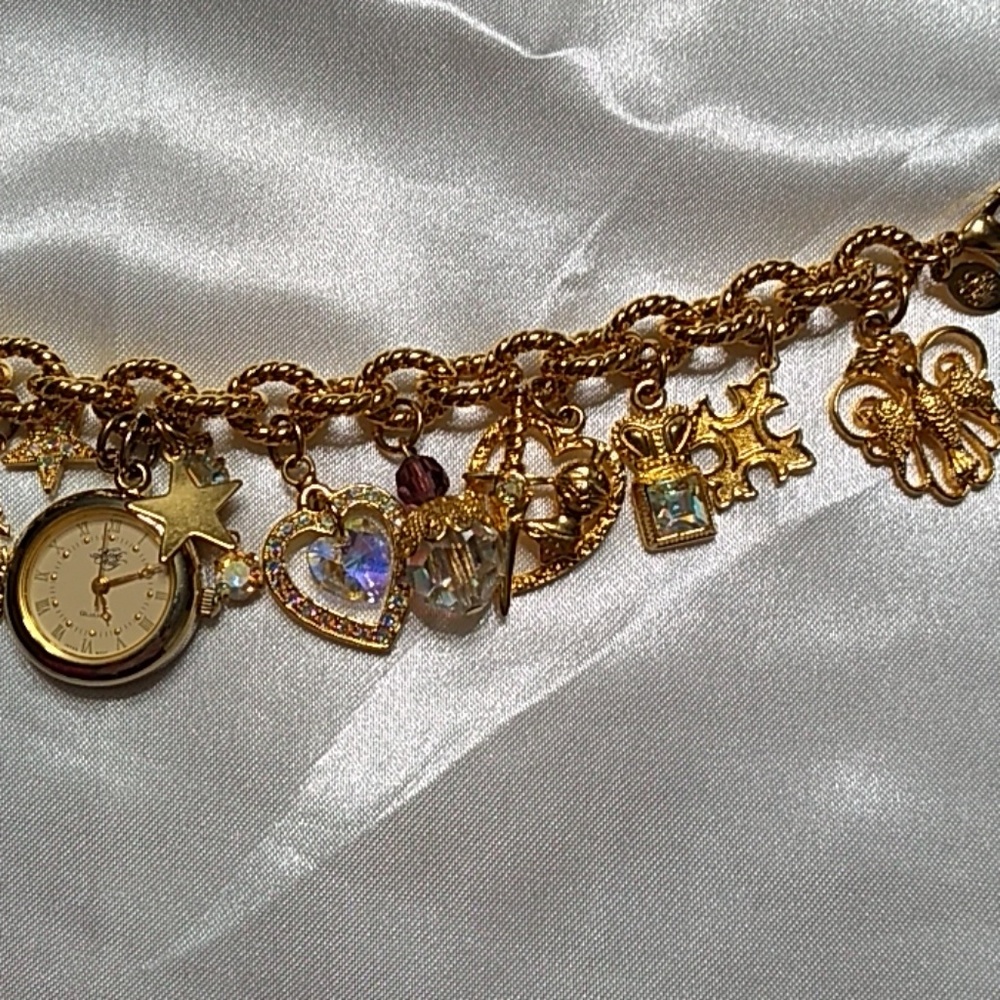 Gold charm bracelet - Picture 4 of 4